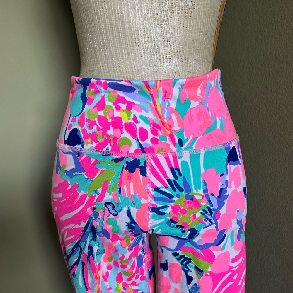 Lilly Pulitzer Luxletic Legging Sz S - Picture 3 of 10